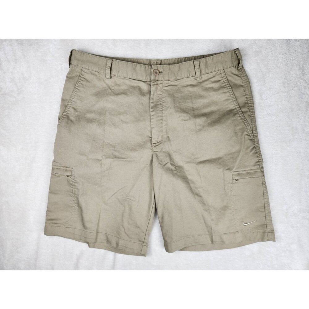 Nike Golf Dri Fit Shorts Men's Size 36 Beige‎ Zip/Button Pockets + Zip Pockets